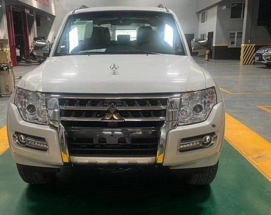 2022款三菱帕杰罗V93国六现车优惠万元