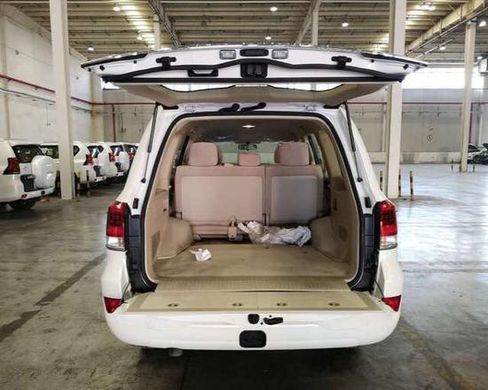 19款中东版丰田酷路泽4000最新进口消息