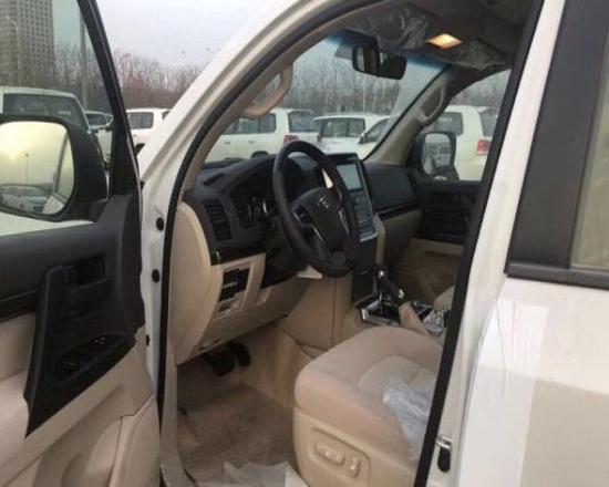 19款中东版丰田酷路泽4000最新进口消息