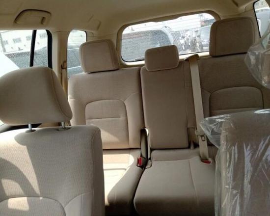 19款中东版丰田酷路泽4000最新进口消息