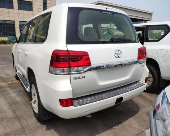 19款中东版丰田酷路泽4000最新进口消息