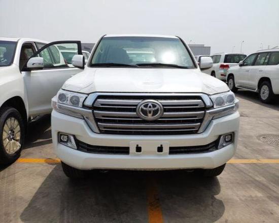 19款中东版丰田酷路泽4000最新进口消息