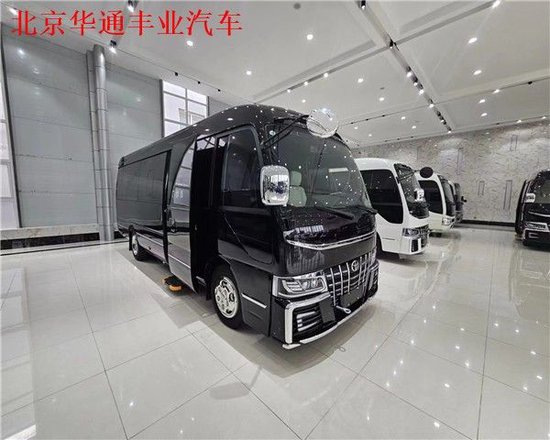 客车考斯特12座价格厂家展厅现车照片