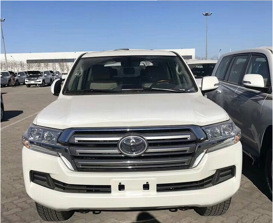 中东版酷路泽4000由于降税政策关系减价