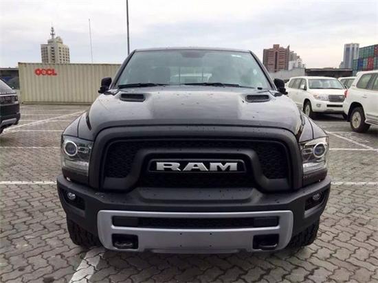 美规版道奇公羊叛逆者现车皮卡界的霸主