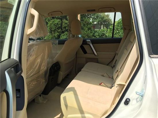 2016款丰田霸道2700 王者普拉多酬宾中