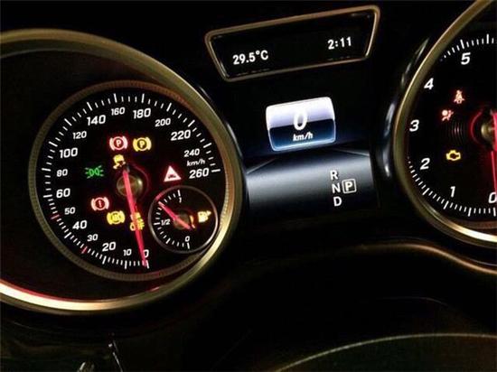 gT6k-fxyiayt5731727.jpg