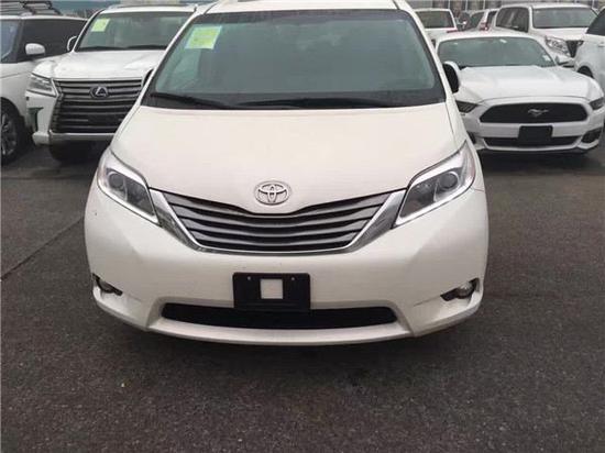 17款丰田塞纳顶配商务 品质升级全新降价