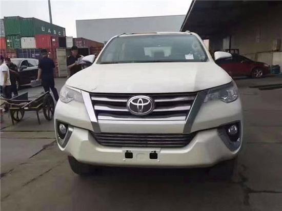 2016款丰田奔跑者 穿越者现车超值报价