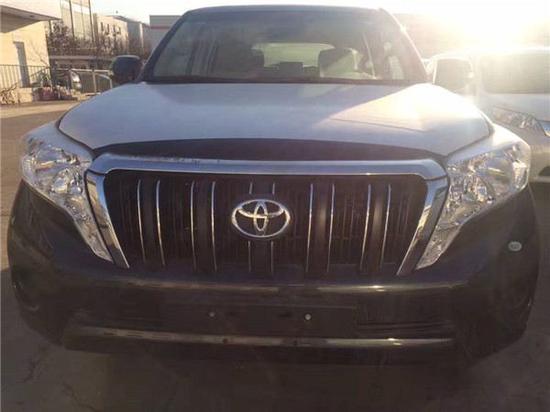 17款丰田霸道4000中东版现车为越野疯狂