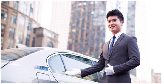 曹操专车抵津 邀您 一块 低碳出发_天津汽车网