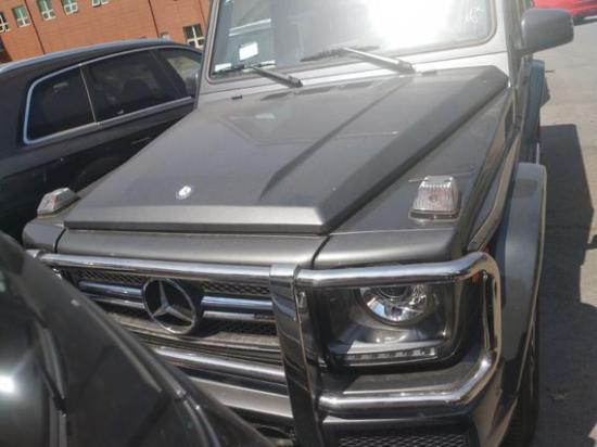 17款奔驰G63现车到店对比奔驰G500