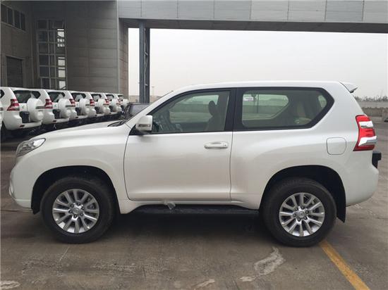 丰田霸道2700中东版 三门普拉多裸车优惠