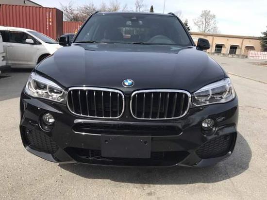 17款宝马X5时尚越野 动感优雅大气满分