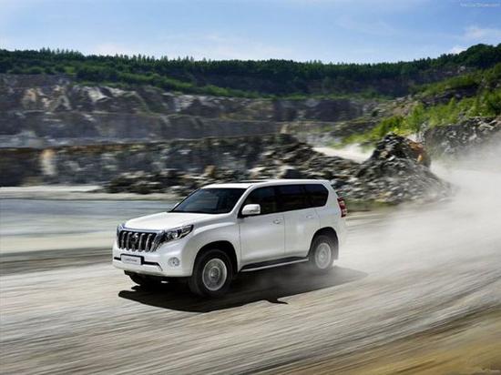 天津港 17款霸道3000柴油版国五让利4万_天津