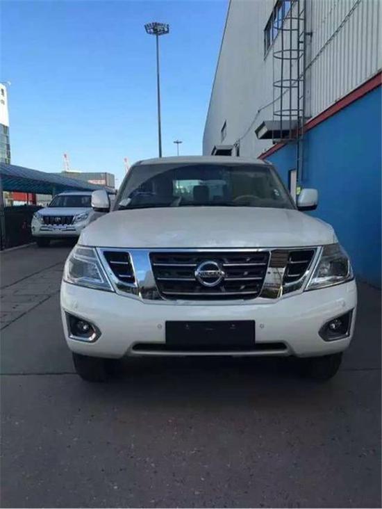 2017款尼桑途乐4.0 现车越野促销批发