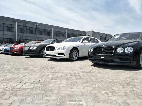 17款宾利飞驰V8S 豪华跑车现直降25万