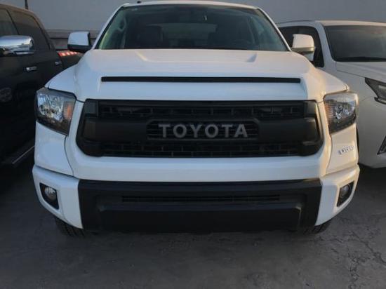 17款丰田坦途促销不断 爆款皮卡帅气登场