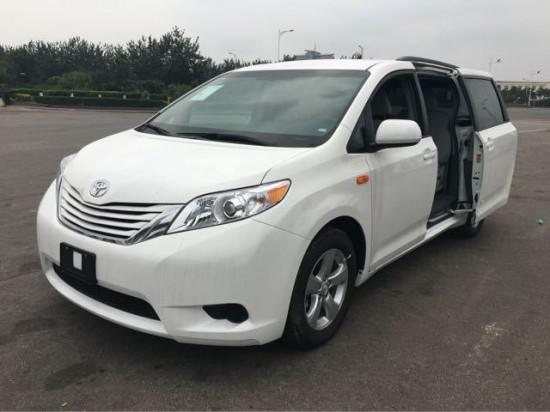 2017款丰田塞纳现车 进口商务颜色可选