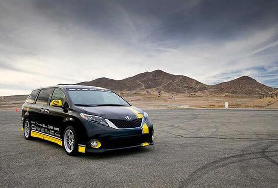 17款丰田塞纳商务促销 进口塞纳品质高端