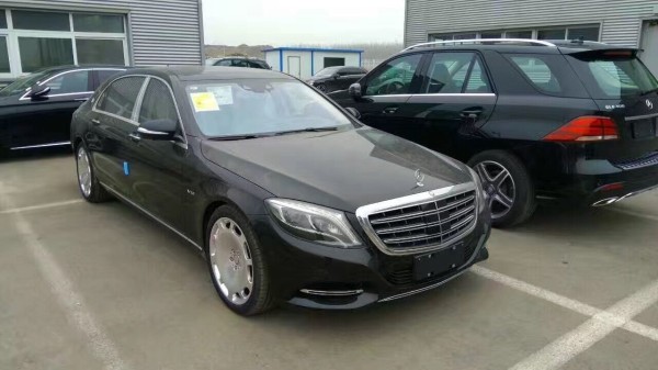 17款奔驰迈巴赫S600 全国最低价热卖中