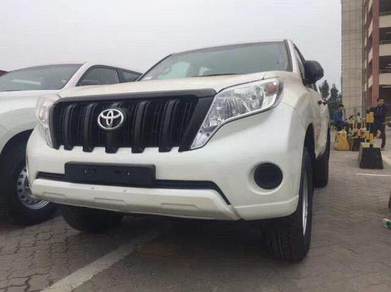 2017款丰田霸道2700 超值购车震撼惊喜