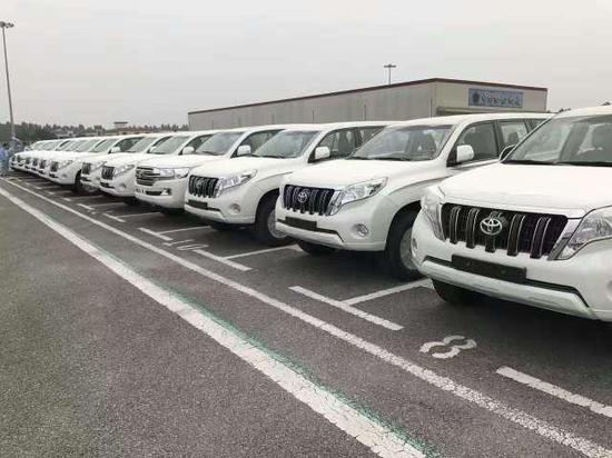 17款丰田霸道2700中东版 越野之王批发价