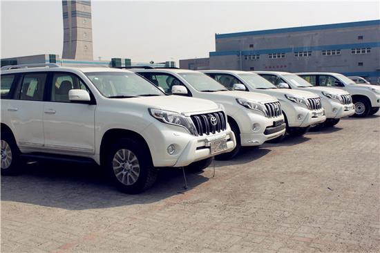 17款霸道2700中东版倒影阿曼版最低报价