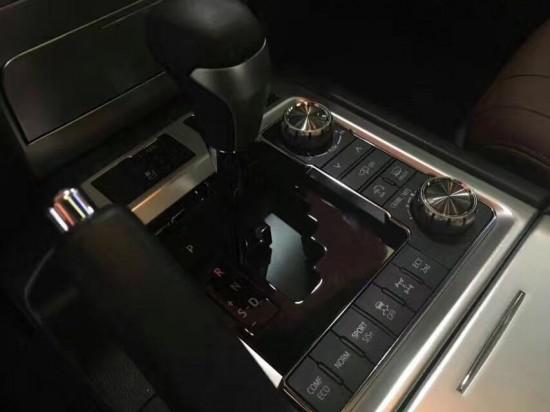 17款丰田酷路泽5700天津港口丰田专卖店,全国销售热线:130-2221-9798 宋经理