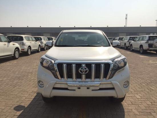 17款丰田普拉多2700 中东霸道全新升级