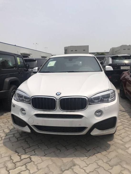 宝马X6在个性化配置上也做到尽善尽美