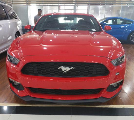 2017款福特野马超跑 野马2.3T配置丰富