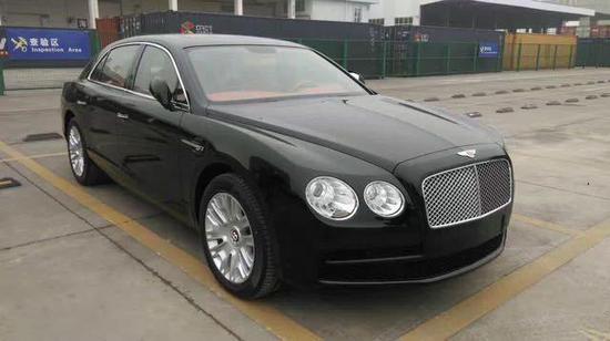 17款宾利飞驰V8欧版现车特价优惠10万起