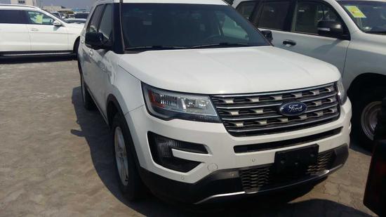 17款福特探险者越野 高性价比引领时尚