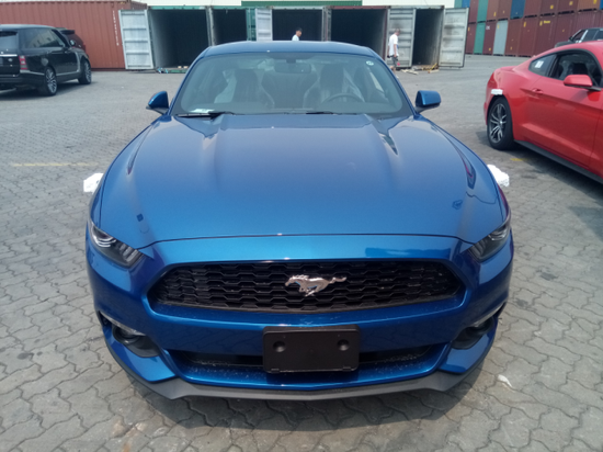 207款福特野马现车 颜色齐全价格优惠