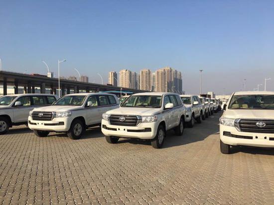 17款丰田酷路泽4000 中东现车特价促销