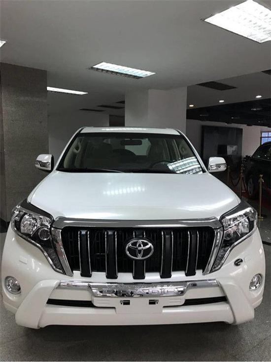 丰田霸道2700现车到店17款最低报价配置