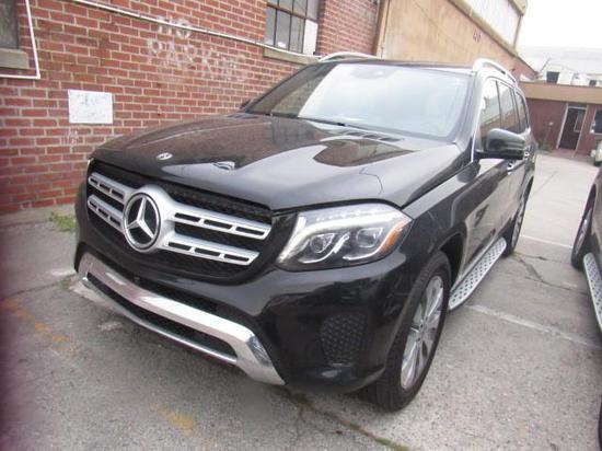 17款奔驰GLS450美规版 爆款GLS尊享底价