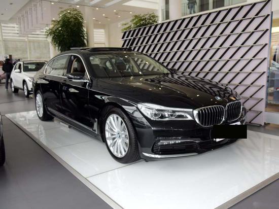 中东版宝马730最低价 现车充足绽放魅力