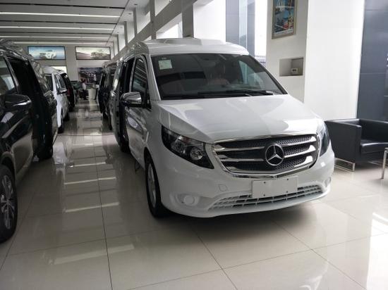 新款奔驰威霆房车热卖 改装版风格独特