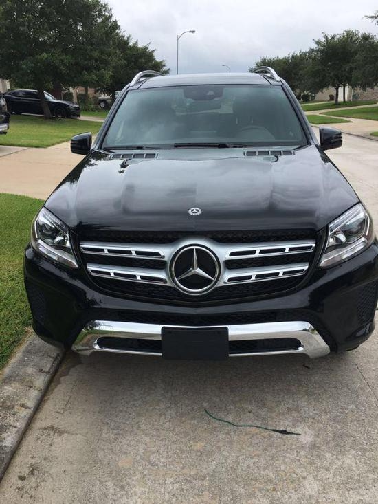 奔驰GLS450现车 港口价格突破百万以下