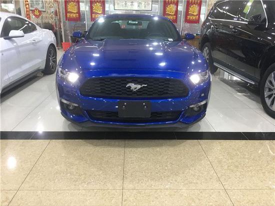 福特野马加版2.3T时尚华贵极速纵情驾享