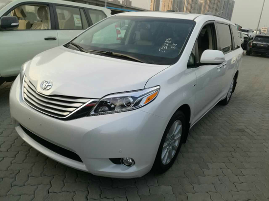 丰田塞纳两驱LTD加版明星商务舒适享受