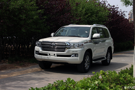 17款丰田酷路泽 58万各种颜色各种配置