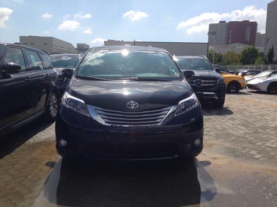 17款丰田塞纳3.5豪华沉稳MPV港口特惠