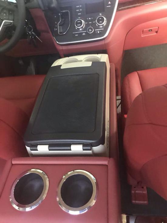 b3Jn-fyitapp1604816.jpg