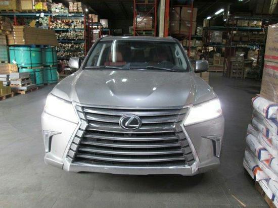 2017款雷克萨斯LX570 进口凌志霸气威武