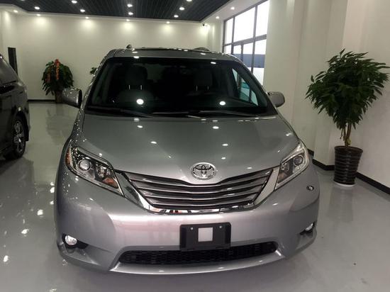 17款丰田塞纳报价及图片特惠39万起售