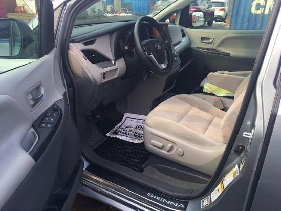 2017款丰田塞纳商务 平行进口车降价大促销