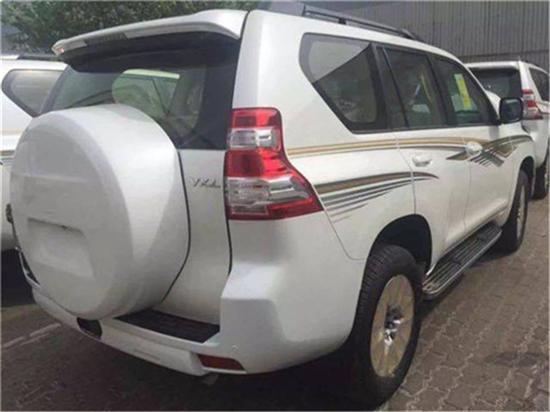 17款中东版丰田霸道4000TXL简约大气_天津汽